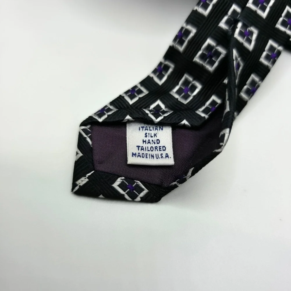 Paul Fredrick Italian Silk Necktie Black Silver Purple Geometric Pattern‎ 57x4